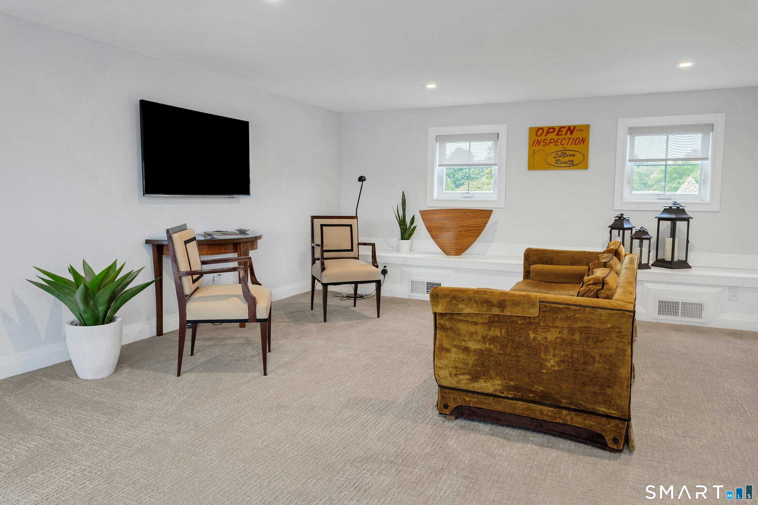 891 Oldfield Road photo 24