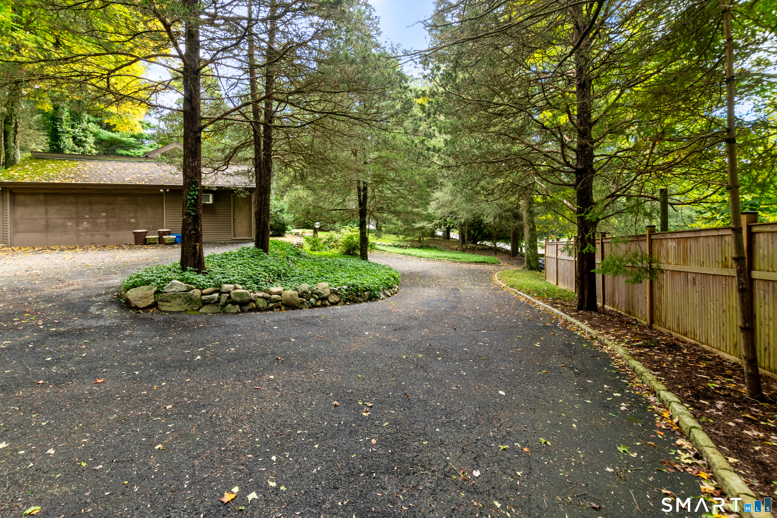 205 Good Hill Road photo 3