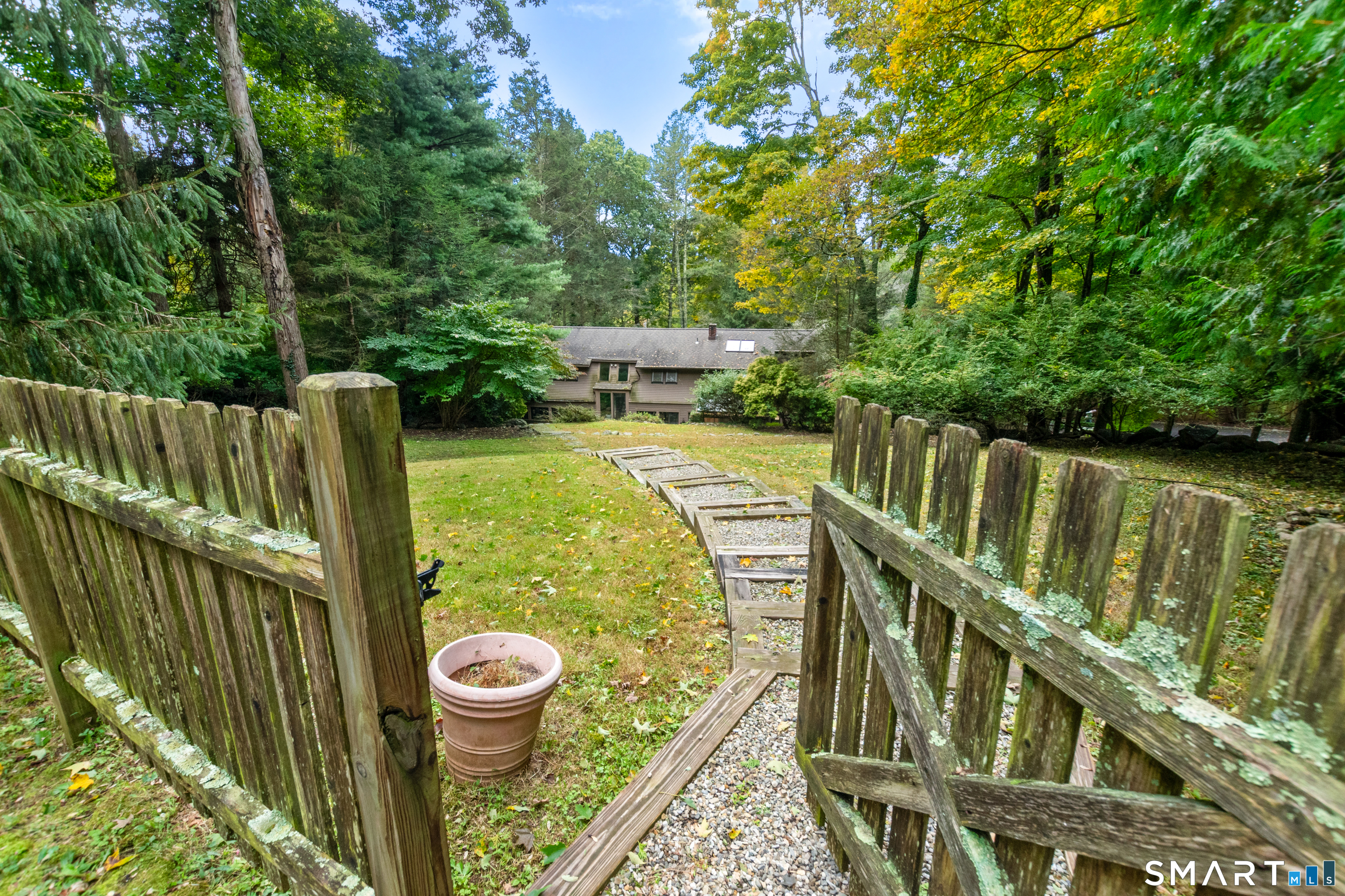 205 Good Hill Road photo 5