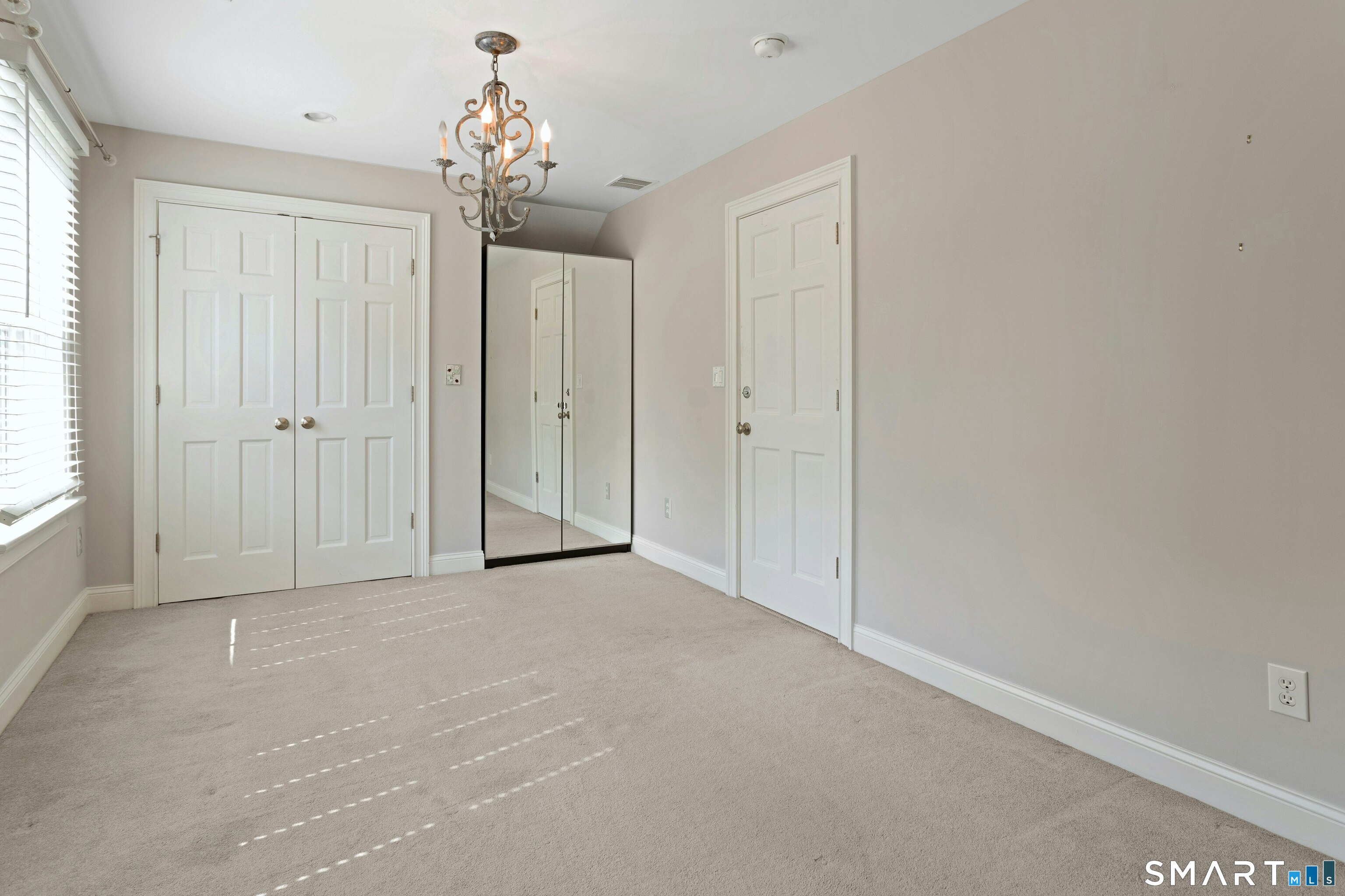 49 Wolfpit Avenue photo 27