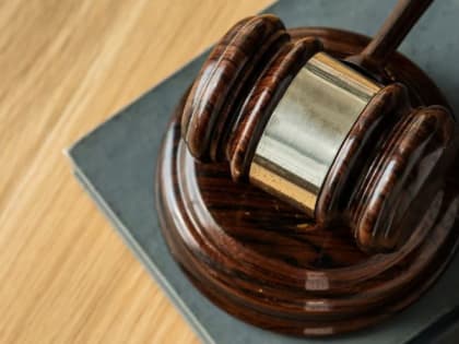 В Надыме нетрезвая северянка пыталась избить полицейского