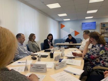 Налоговая служба Ямала приняла участие в защите бизнес-планов безработных граждан