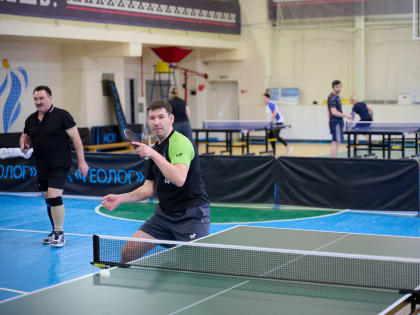 В КСК "Геолог" состоялись соревнования по настольному теннису «Хрустальная ракетка»