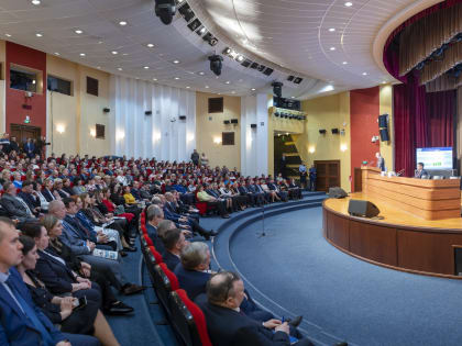 В ООО «Газпром добыча Ямбург» прошла традиционная встреча руководства с работниками компании