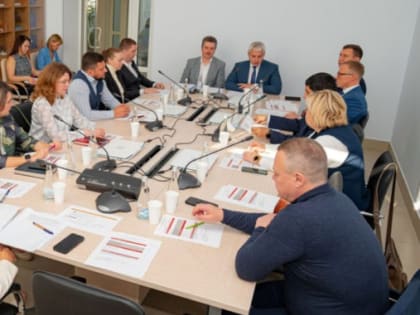 В ноябрьском колледже состоялось стартовое заседание попечительского совета