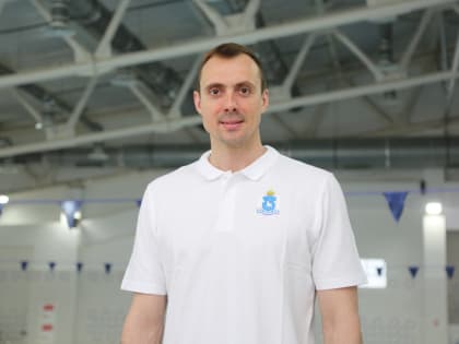 Чемпион мира провёл тренировку для муравленковских пловцов