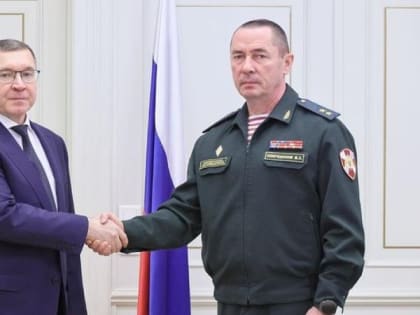 Владимир Якушев встретился с командующим Уральским округом войск национальной гвардии