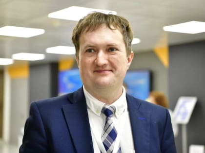 Новые дисциплины в ноябрьском колледже ведут педагоги-новаторы Владислав Брущенко и Дмитрий Михайлов