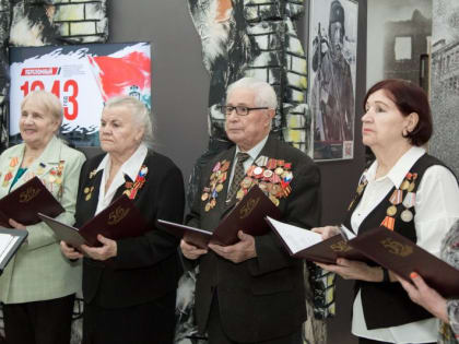 Выигрывают войну именно такими не поддающимися стратегии боями