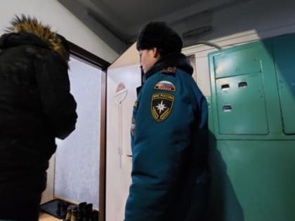 Профилактический рейд: ноябрьским семьям из группы риска напомнили о требованиях пожарной безопасности