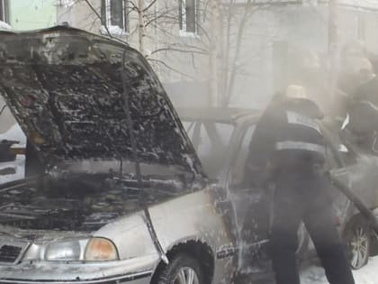 Огнеборцы предостерегают: чаще всего автомобили горят зимой