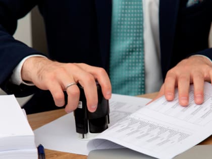 Росреестр напоминает о необходимости нотариального удостоверения сделок с долями