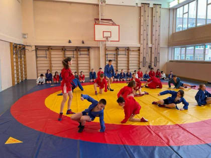 Алексей Ситников: В Ноябрьске лучший спортивный объект для подготовки допризывной молодёжи