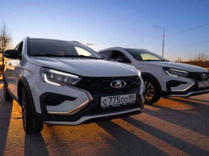 Автомобили для медицинских работников Донбасса от Ямала