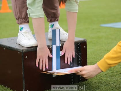 Восьмиклассники сдают нормативы ГТО в рамках проекта «Во славу Отечества»