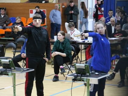 На рубеже сошлись настоящие снайперы