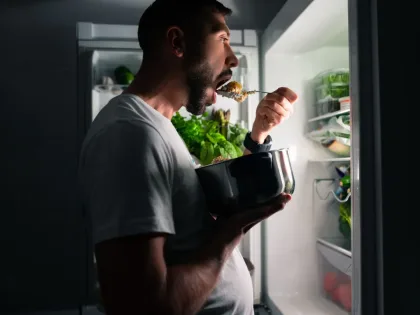 Что нельзя есть на ночь: советы врача