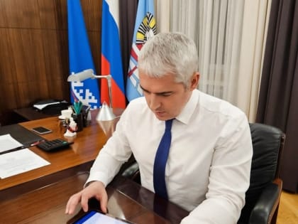 Все больше ноябрян участвуют в конкурсе к 30-летию Конституции РФ