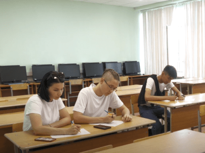 113 выпускников 9-х и 11-х классов подали документы в колледж