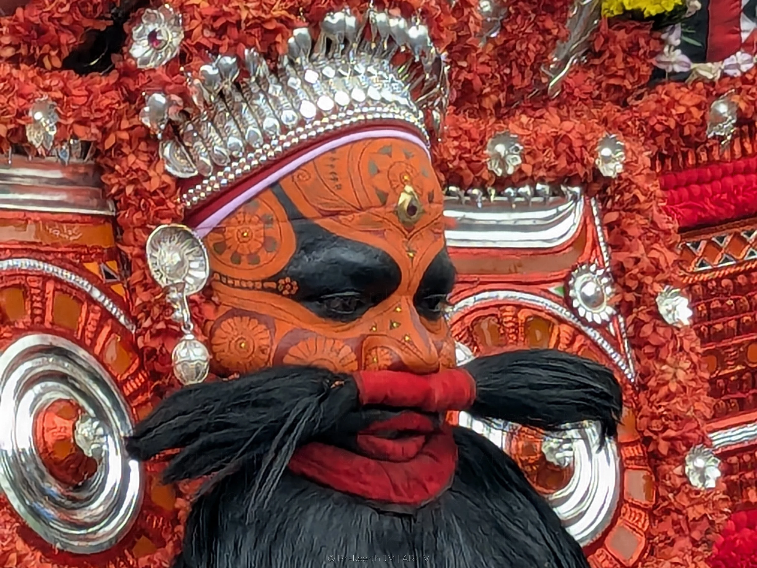 Ashtakon Kuriyum Erinjippoovum — Kshetrapaalakan Theyyam