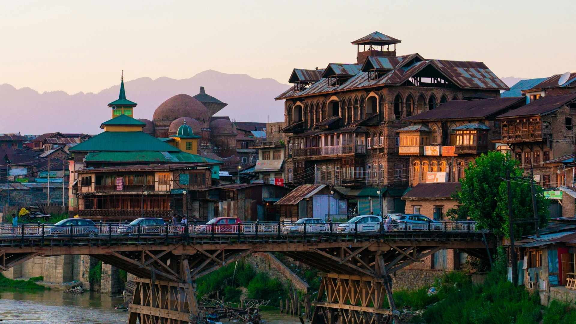 Kashmir 4N/5D — Srinagar, Gulmarg, Pahalgam & Sonmarg