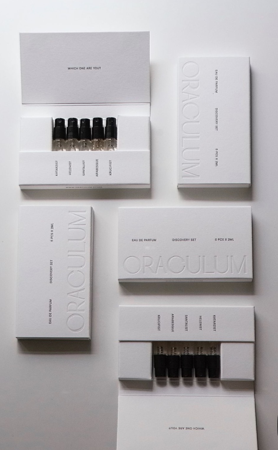 Blendhaus Discovery Library open with ten fragrance vials