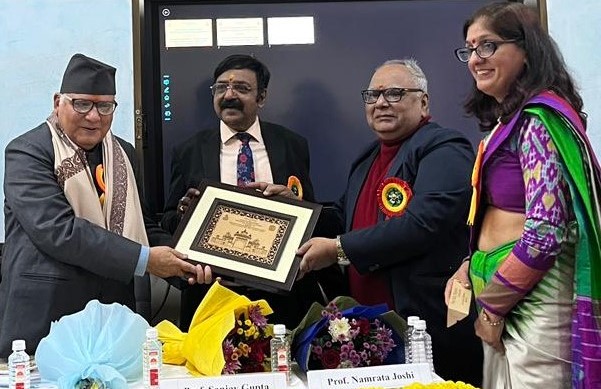 BHU: रस एवं काष्ठ औषधियों पर पारंपरिक विधि से प्रायोगिक कार्यशाला आयोजित