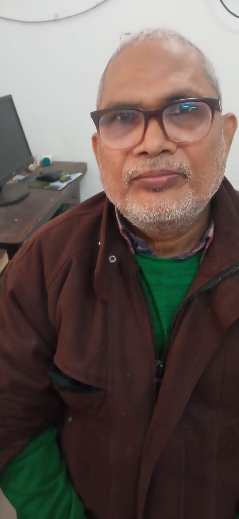 नोबल हॉलिडे में नौकरी करने वाला अरविंद मिश्रा वरिष्ठ पत्रकार के घर के किनारे खुदवाता जा रहा है तालाब, खनन विभाग मौन