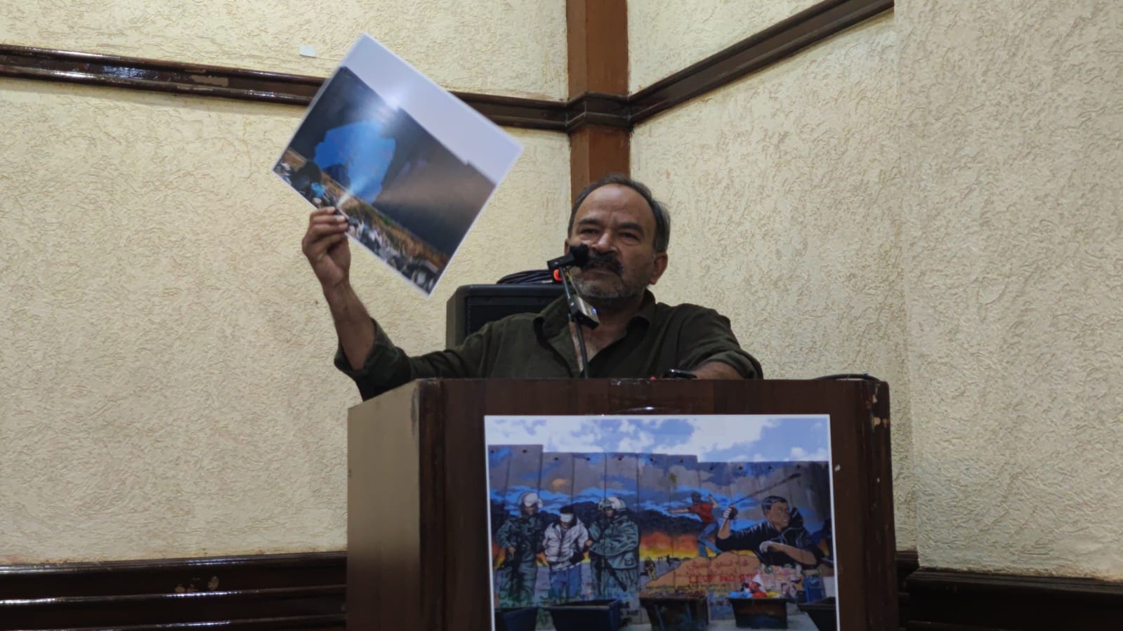 फ़लस्तीनी लोग आत्मसम्मान के साथ जीने के हक़ के लिए जीतने तक लड़ेंगे