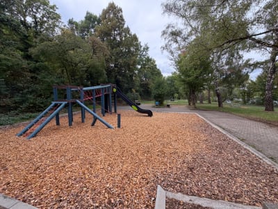 Spielplatz an der Brücke