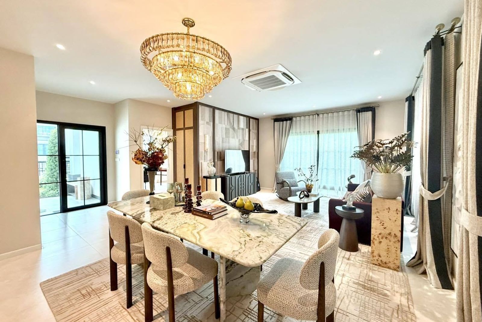 5-Bedroom Villa for Sale in Phuket Villa, Phuket, Thailand 5