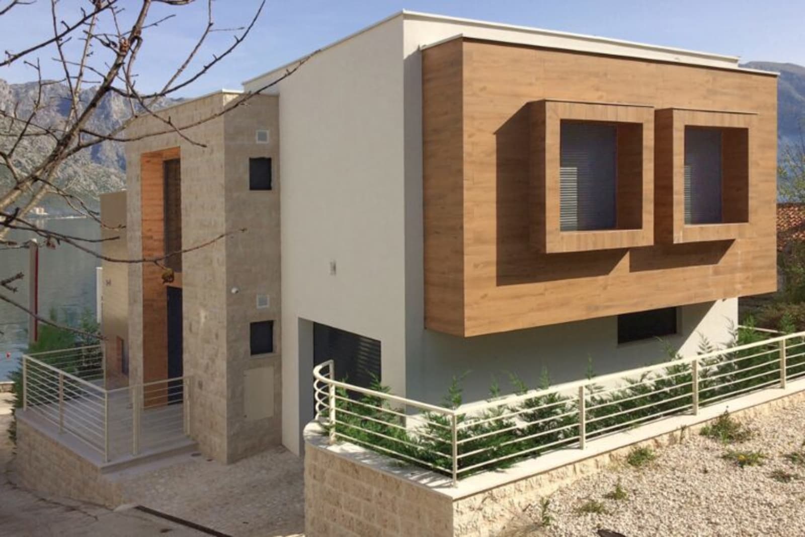 Villa for Sale in Stoliv, Kotor, Montenegro 3