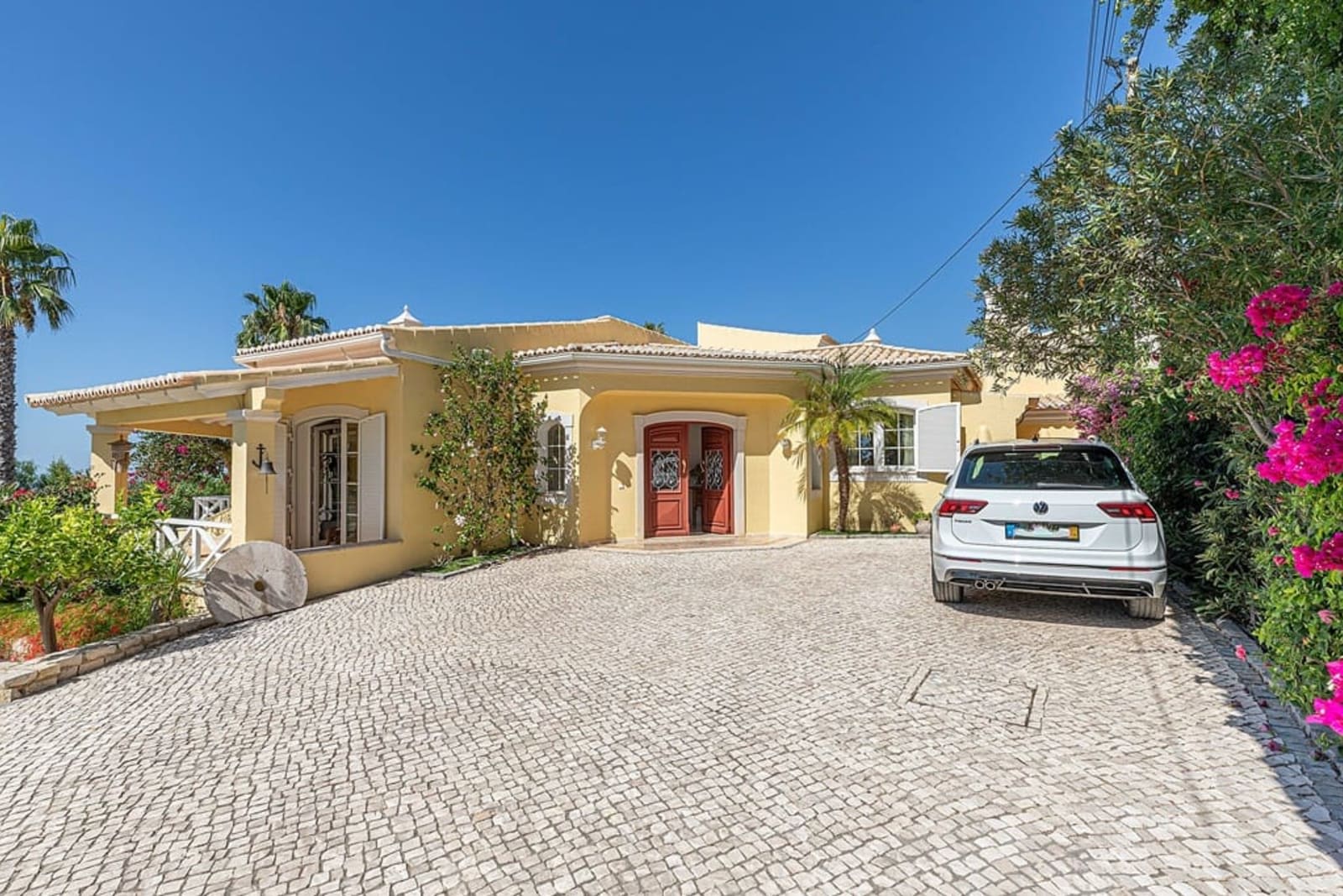 3-Bedroom Villa for Sale in Vale Formoso, Faro, Portugal 3