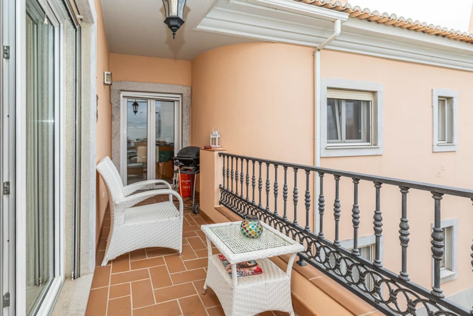 3-Bedroom Apartment for Sale in Santa Bárbara, Faro, Portugal 5