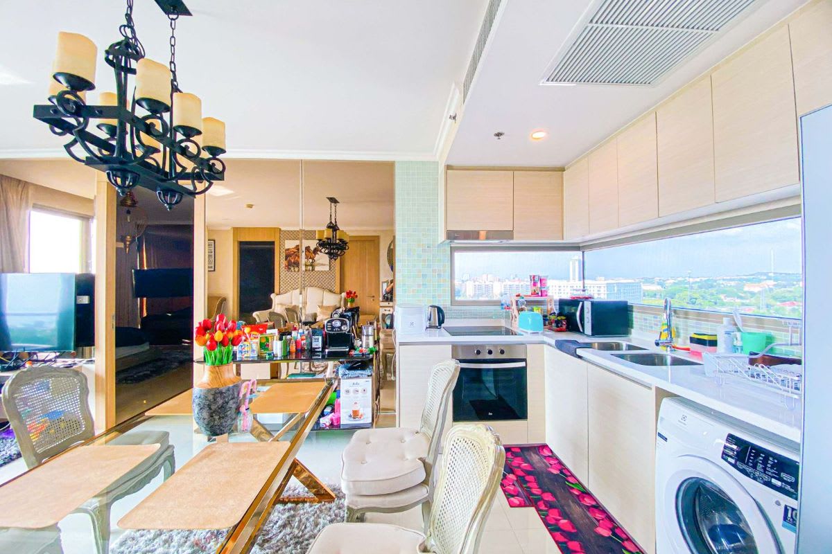 2‑Bedroom Luxury Condo – Nong Prue, Pattaya 4