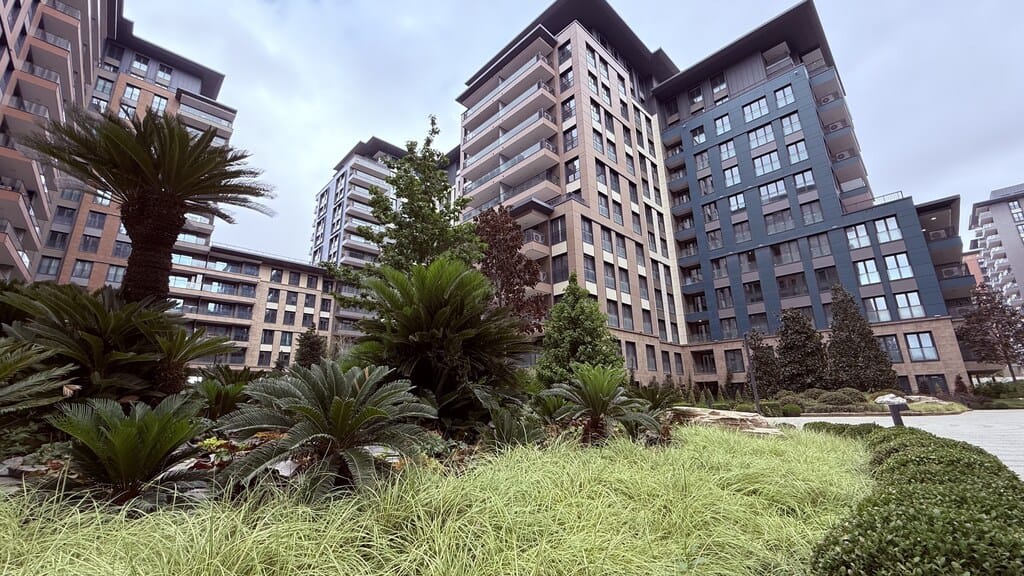1-Bedroom Modern Apartment in Zeytinburnu, Istanbul 2