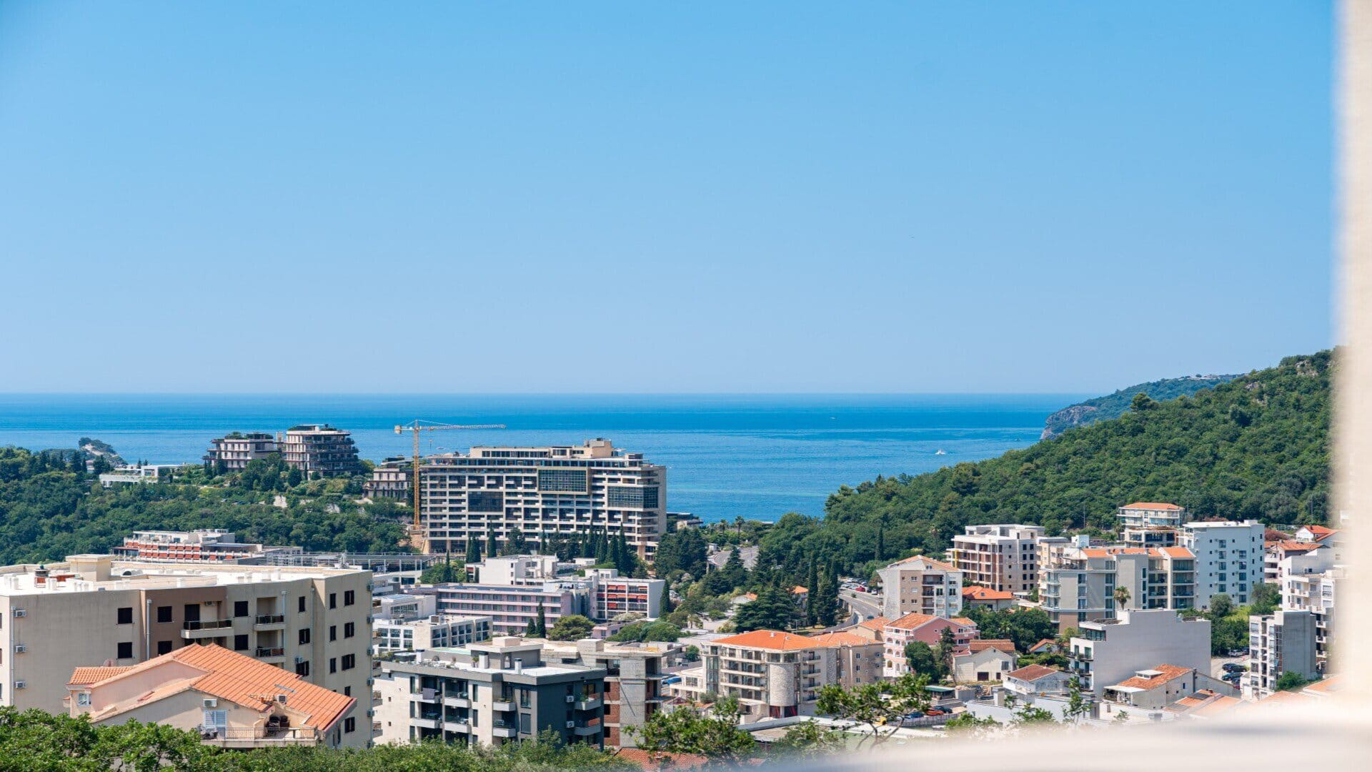 Spacious 1-Bedroom Apartment with Panoramic Sea View in Budva