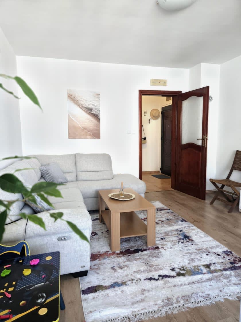 Bar'da Eşyalı 2+1 Daire | 125,000 EUR 2