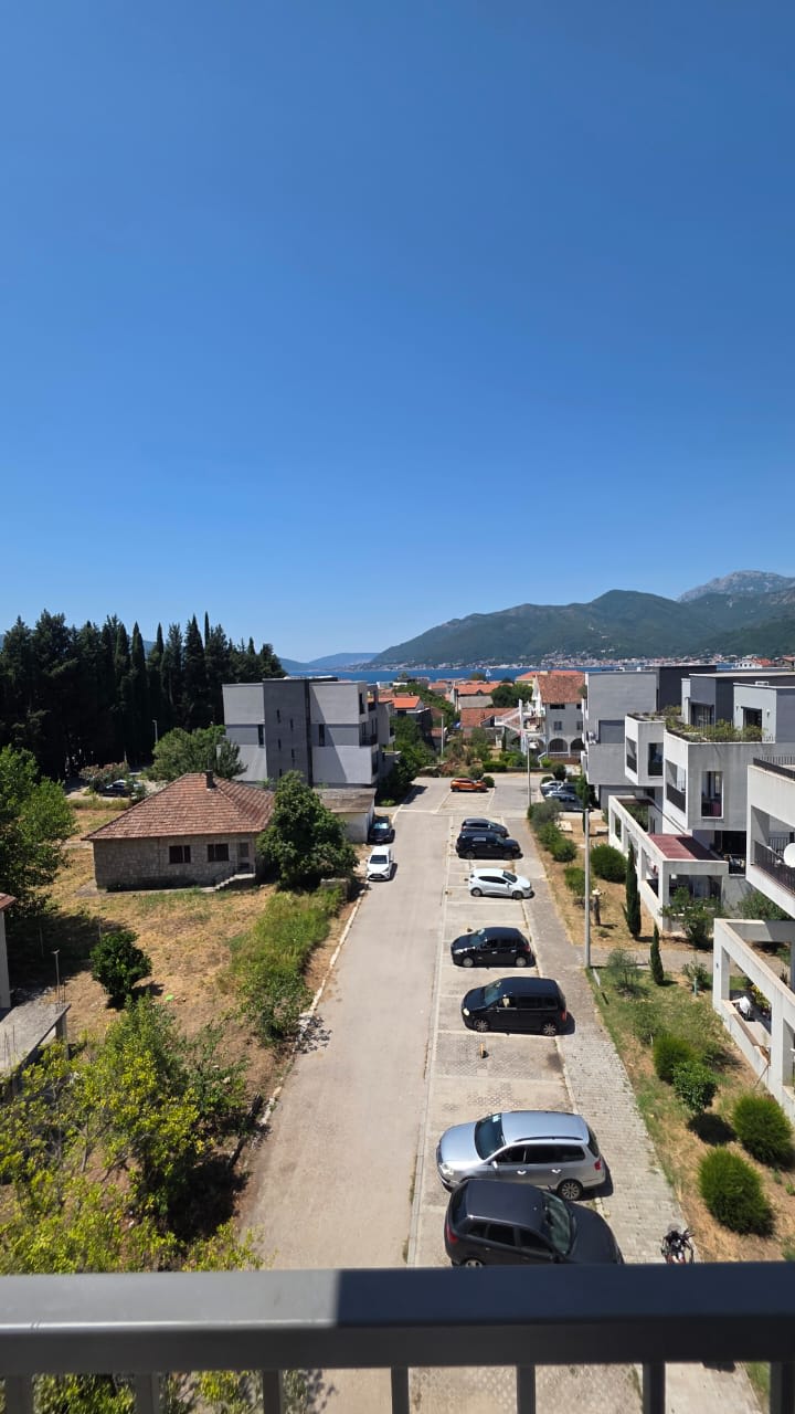Tivat Seljanovo'da Lüks 1+1 Daire | Porto Montenegro Yakını
