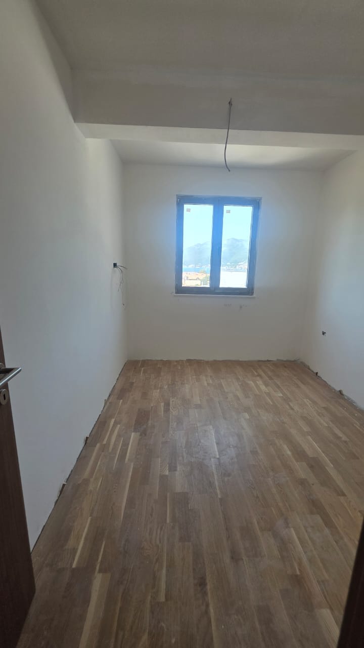 Tivat Seljanovo'da Lüks 1+1 Daire | Porto Montenegro Yakını 2