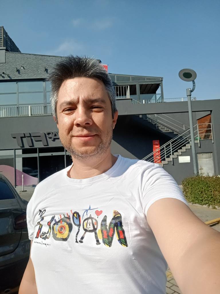 Güncel Türker