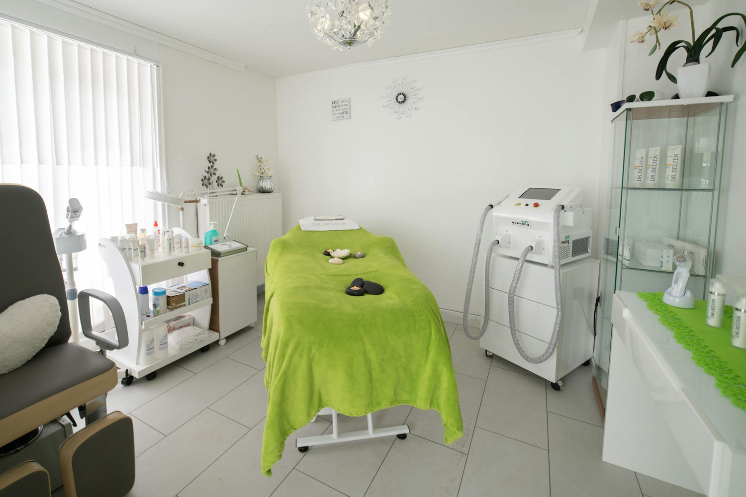 Warm Care Clinic clinic ambience 1