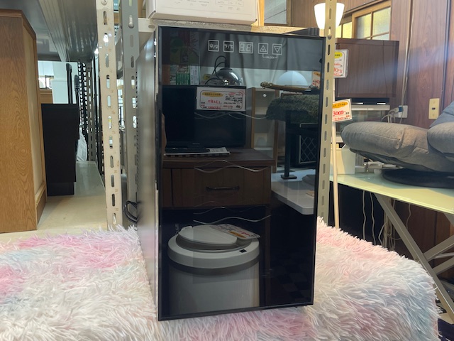 鹿児島市 中古ワインセラー|SIS 8本収納 BCW-25C 5,500円で入荷しま 鹿児島市 中古ワインセラー|SIS 8本収納 BCW-25C 5,500円で入荷しま