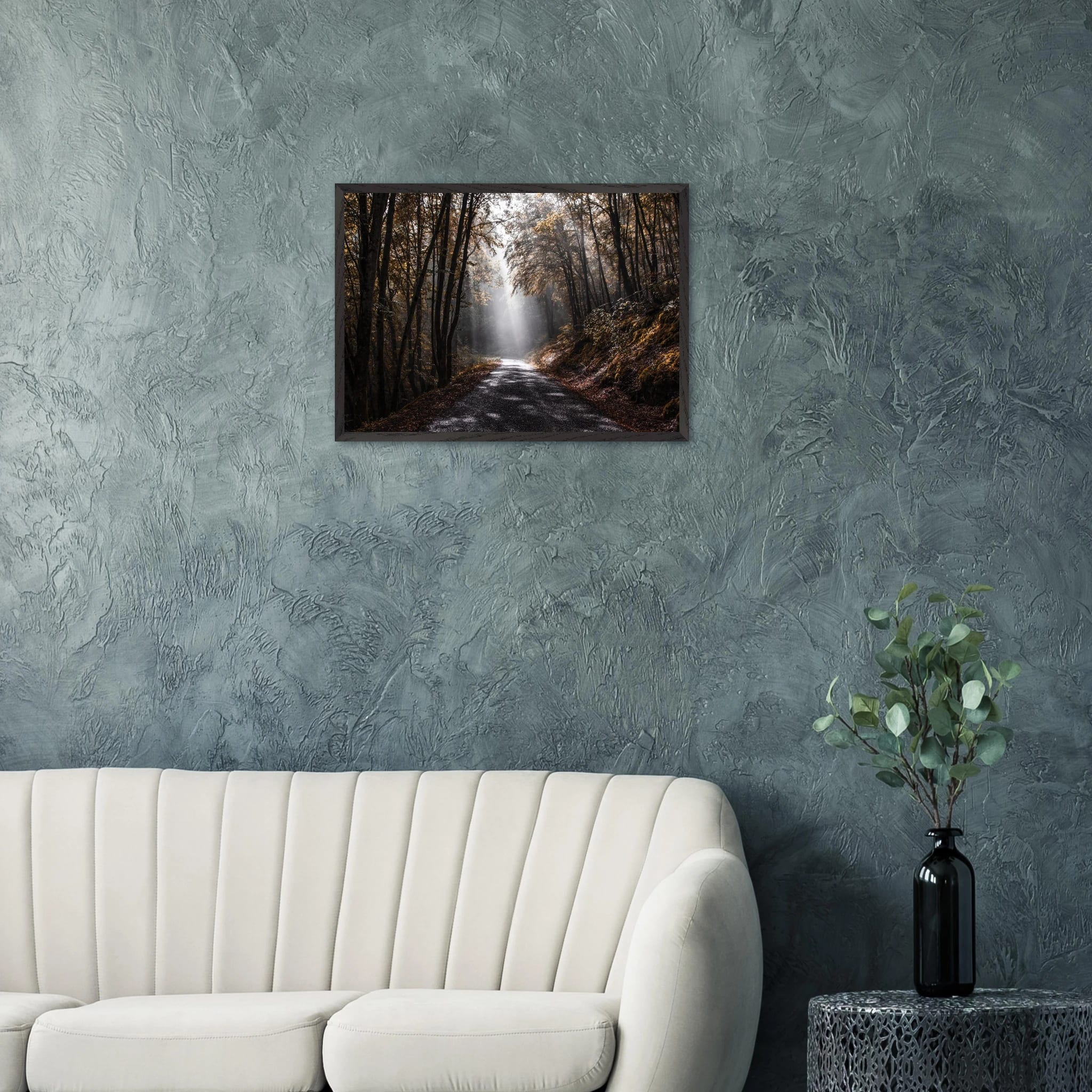 « Porteuse d’espoir » – Photographie premium 1 seul exemplaire – Pièce unique Photo d\'art déco d\'artiste auteur encadré en bois premium chêne frêne papier épais premium FSC « Porteuse d’espoir » – Photographie premium 1 seul exemplaire – Pièce unique Photo d\'art déco d\'artiste auteur encadré en bois premium chêne frêne papier épais premium FSC