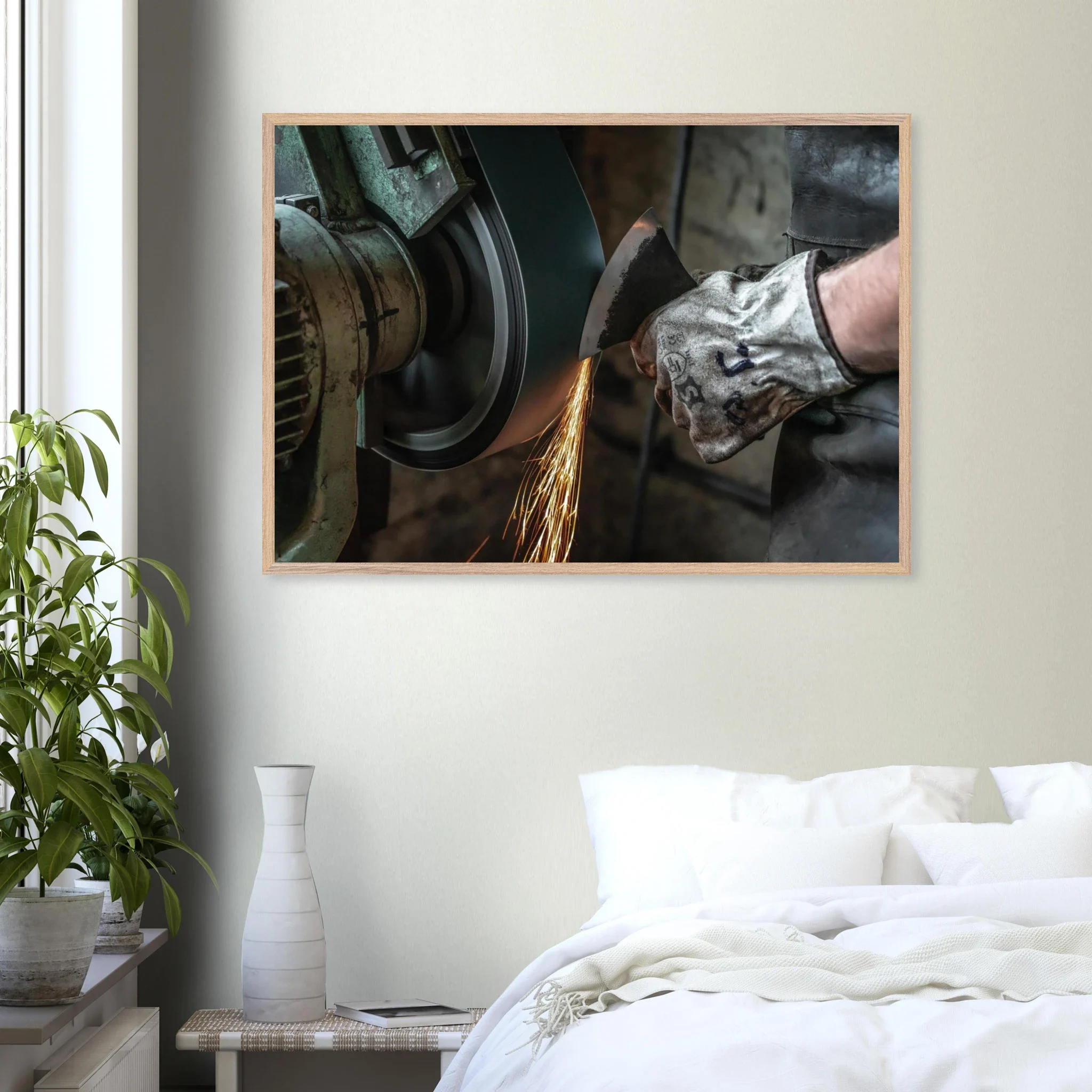 « Les étincelles du labeur » – Photographie d’atelier – Photo Art déco Photo d\'art déco d\'artiste auteur encadré en bois premium chêne frêne papier épais premium FSC « Les étincelles du labeur » – Photographie d’atelier – Photo Art déco Photo d\'art déco d\'artiste auteur encadré en bois premium chêne frêne papier épais premium FSC