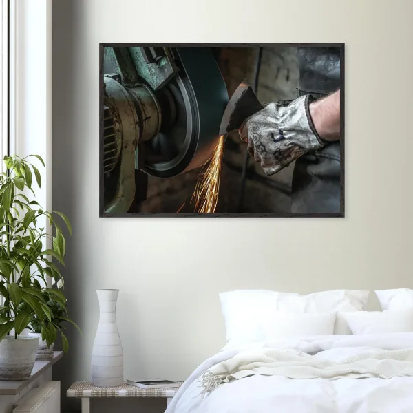 « Les étincelles du labeur » – Photographie d’atelier – Photo Art déco Photo d\'art déco d\'artiste auteur encadré en bois premium chêne frêne papier épais premium FSC