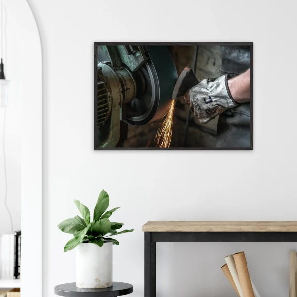 « Les étincelles du labeur » – Photographie d’atelier – Photo Art déco Photo d\'art déco d\'artiste auteur encadré en bois premium chêne frêne papier épais premium FSC