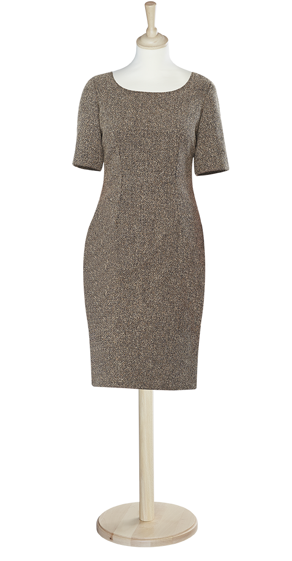 Short sleeved shift dress (see pp.173–176)