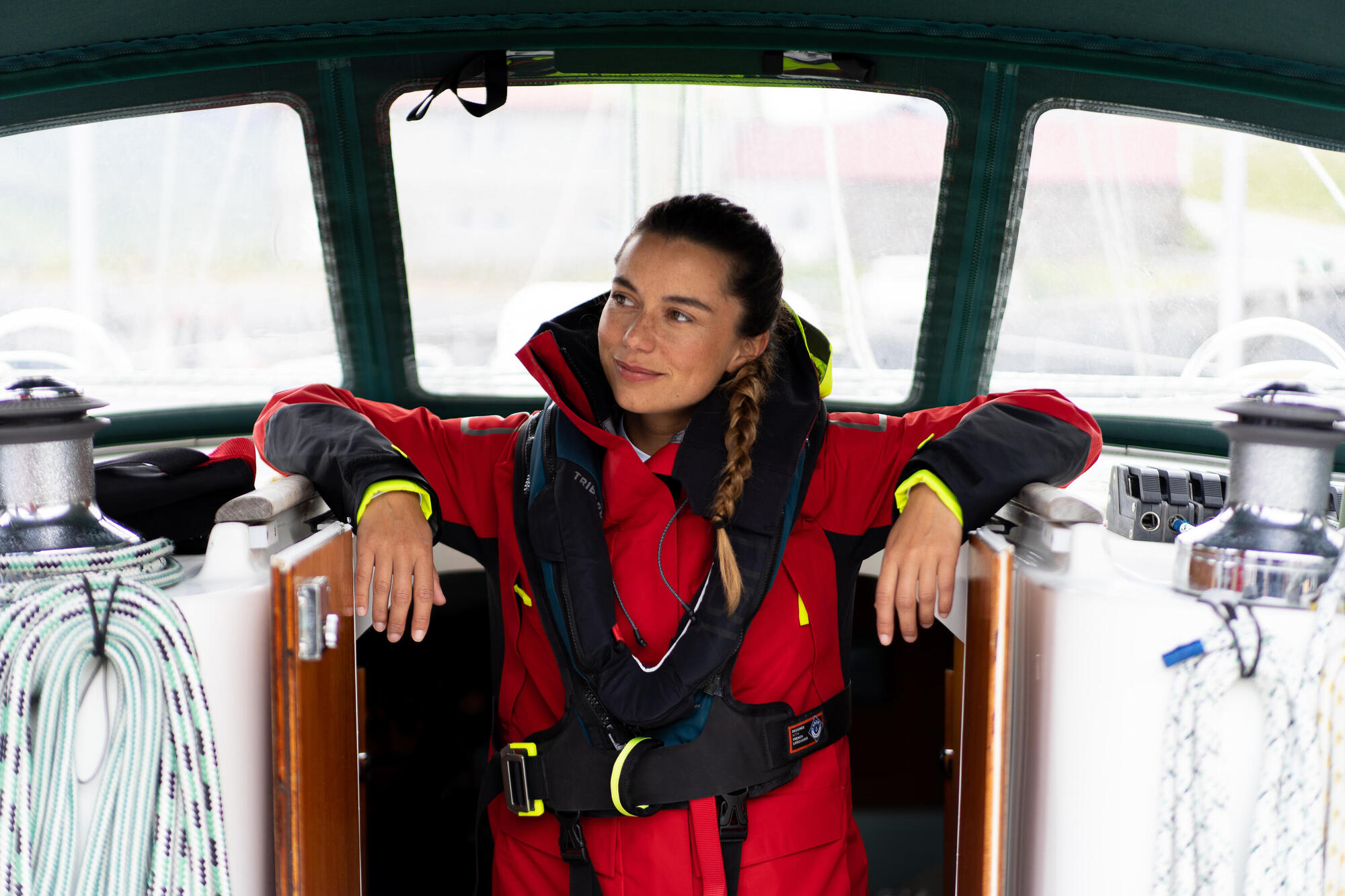 Equipment: New offshore lifejacket from Decathlon | YACHT