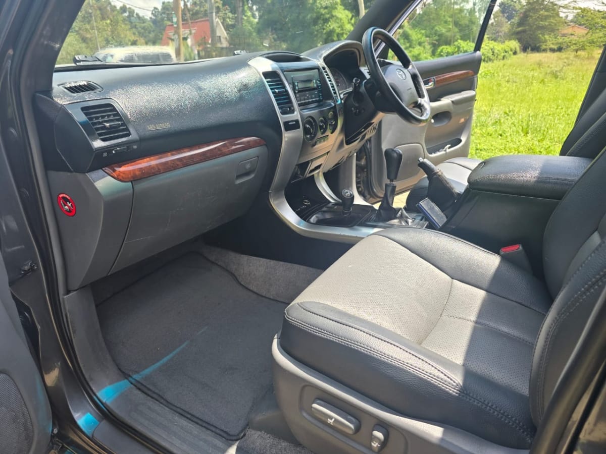 TOYOTA LANDCRUISER J120